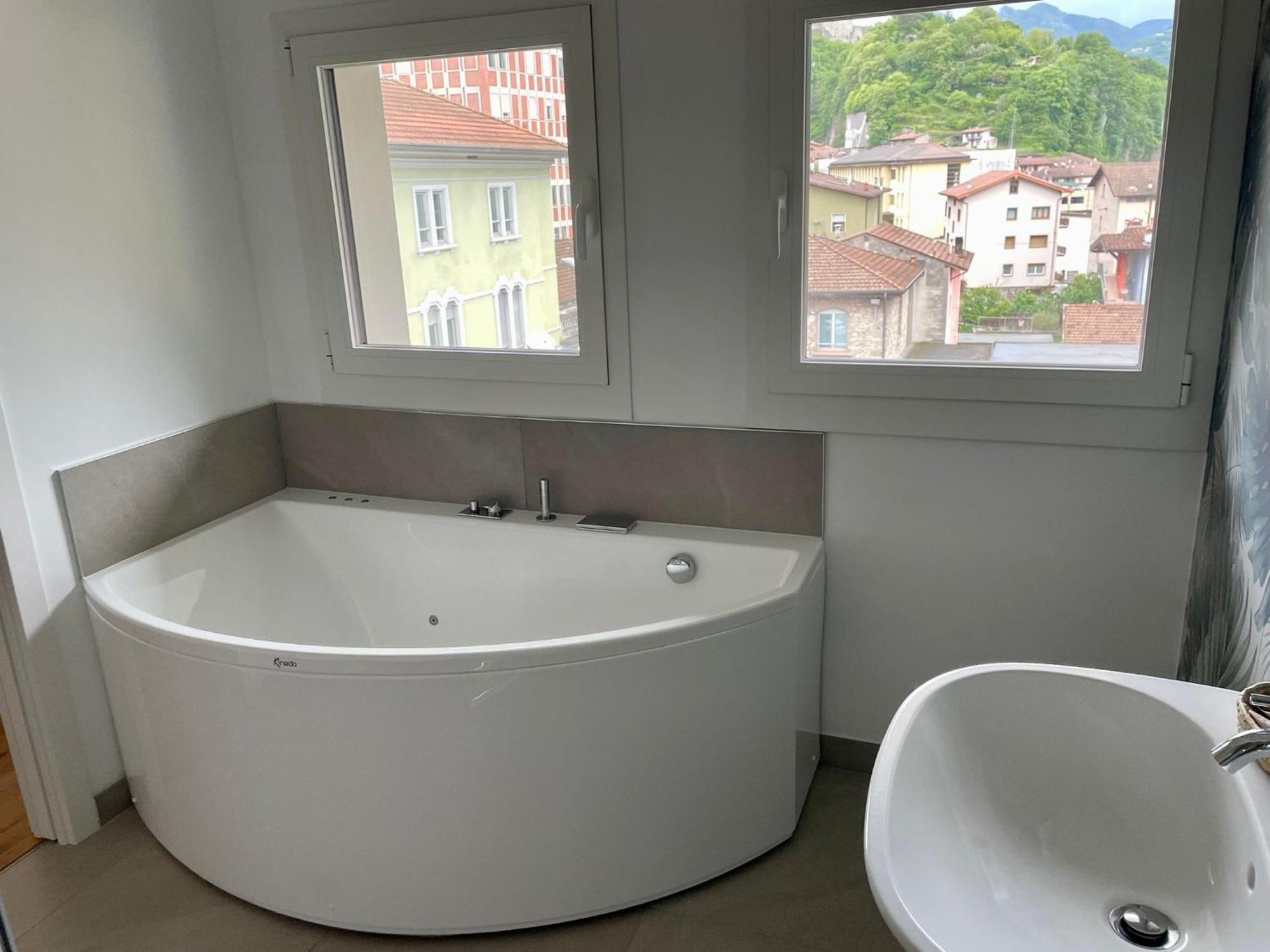 Hotel Giardino ブレーノ エクステリア 写真